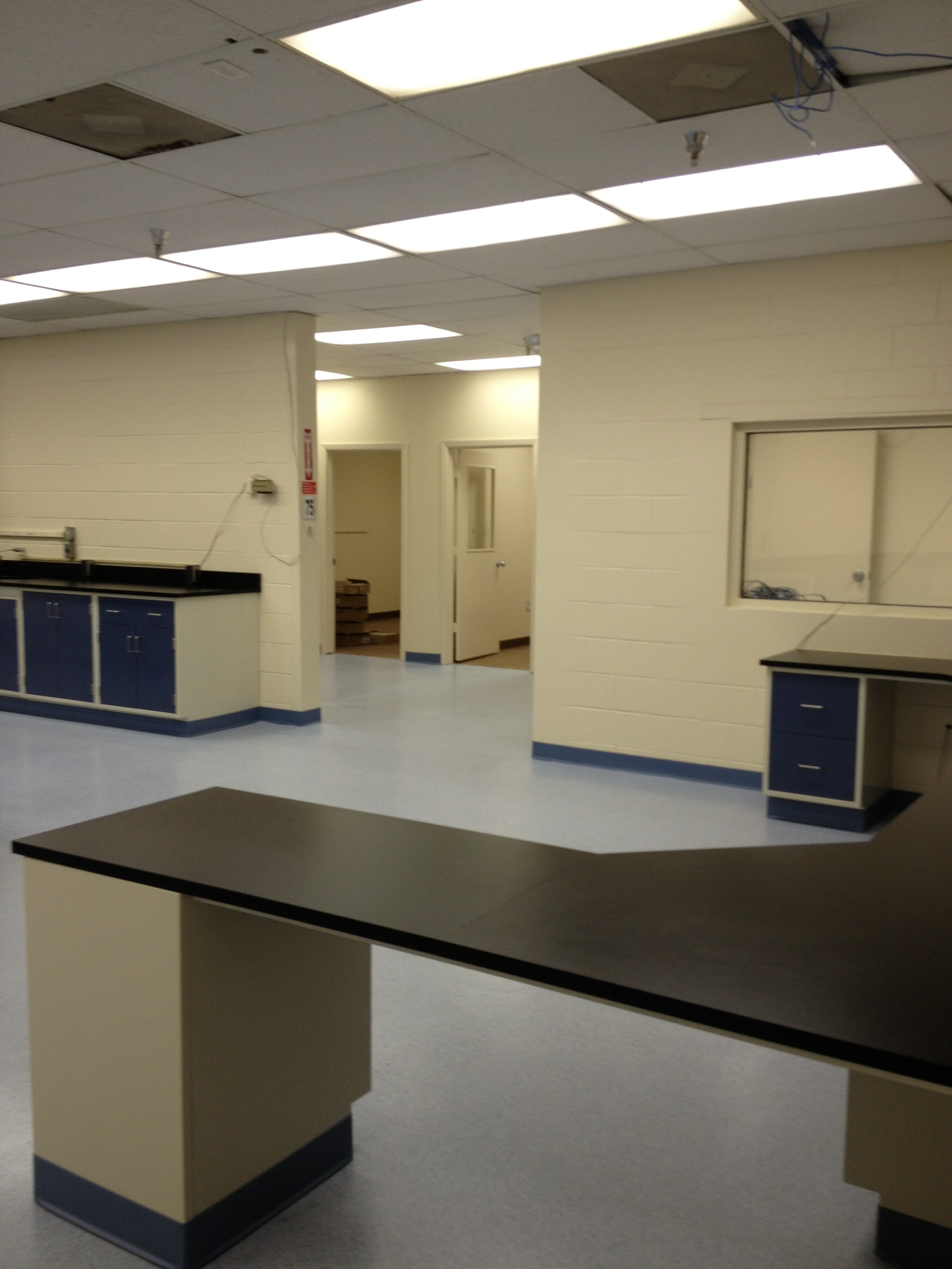 Finished laboratory workstations by USLabs LLC
